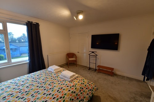 2BD Garden Home - A Short Walk to Stonehenge 4 Hello Guest