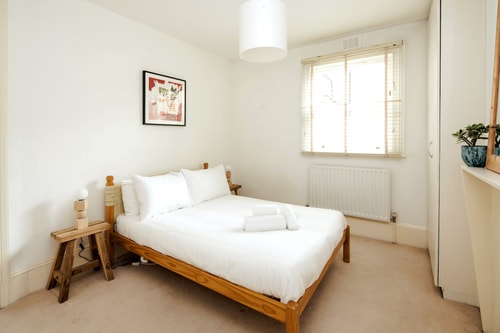 Beautiful Designer Flat in Maida Vale, Sleeps 4 1 Hello Guest