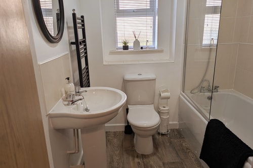 Ground Floor Apartment - Cloisters Coastal Escape 17 Hello Guest