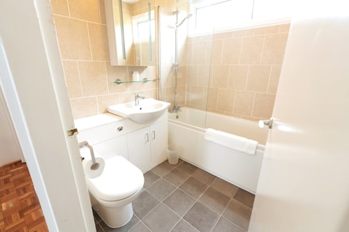 Spacious Family Bungalow with Garden for up to 7 8 Hello Guest