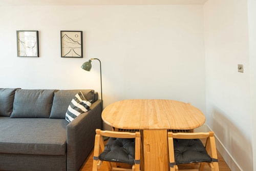 Modern 1-Bed Flat in Central Bloomsbury 11 Hello Guest