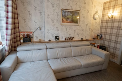 1BR Charming Cottage in Central Moffat