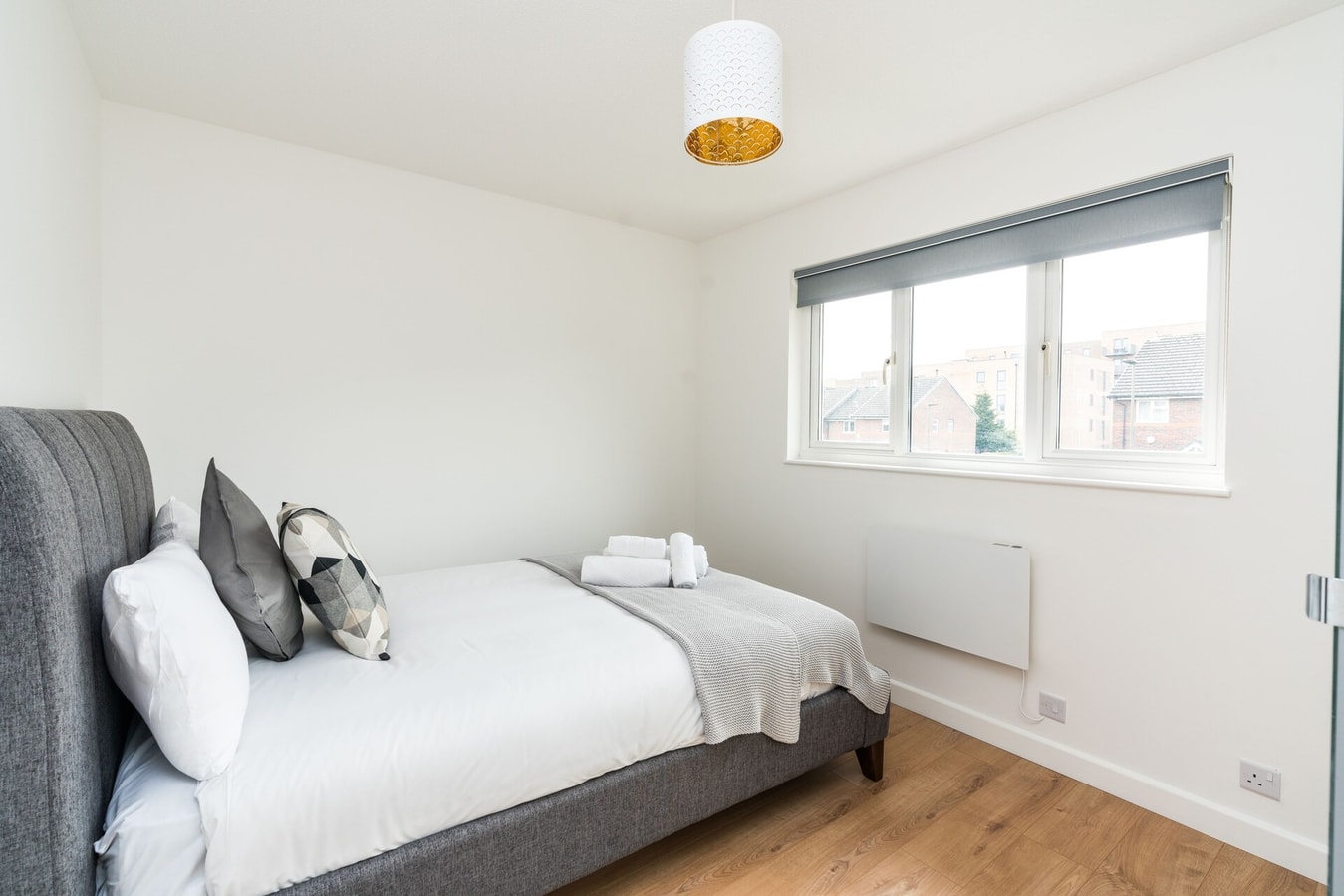 Sleek and Stylish 2BD Home with a Garden Anerley 10 Hello Guest