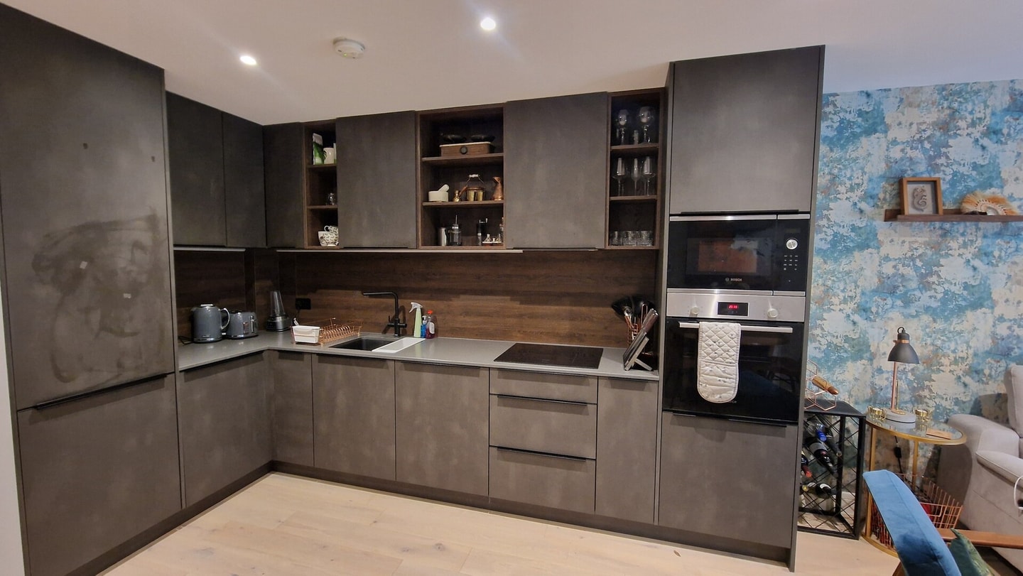 2BD South Croydon Haven: Garden Serenity 9 Hello Guest