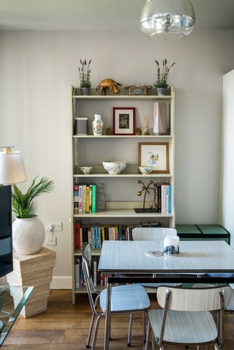 Shiny & Comfy stay with Underground links nearby! 9 Hello Guest