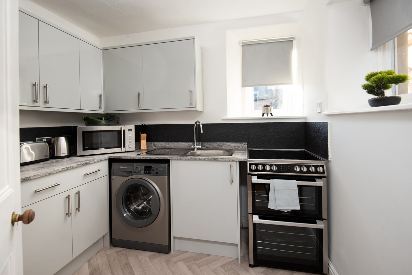 T&J House in Eyemouth: Cozy Coastal Retreat 11 Hello Guest