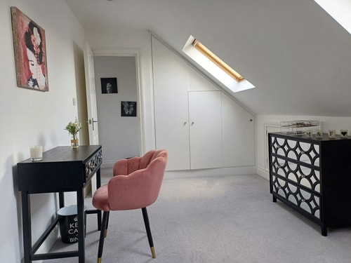 Charming 4B Bungalow w/ Garden Near Beach & Downs 2 Hello Guest