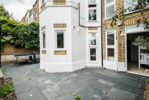 Stylish 2 Bedroom / 2 Bath in Notting Hill 4 Hello Guest