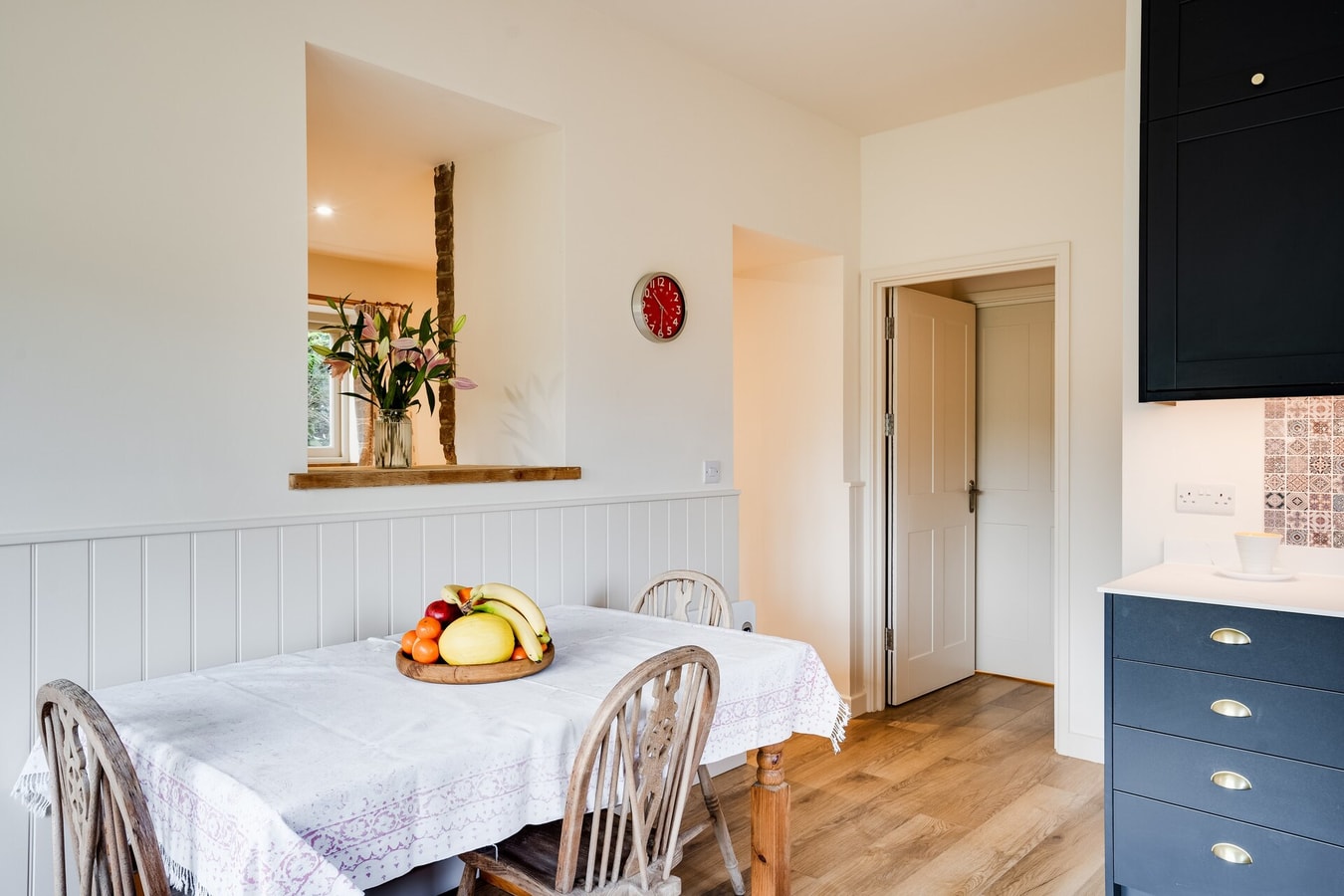 Charming Coach House Retreat Near Sherborne Abbey 34 Hello Guest