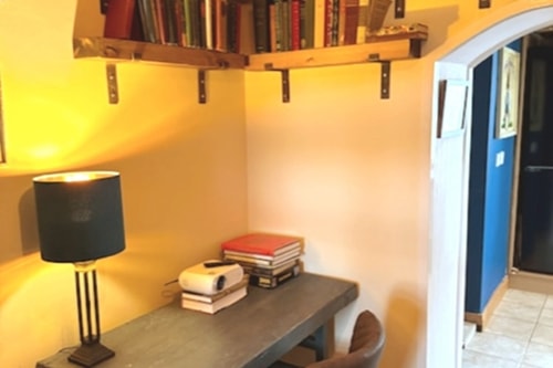 Causeway Headland Gem - 4BD Cottage Retreat 8 Hello Guest