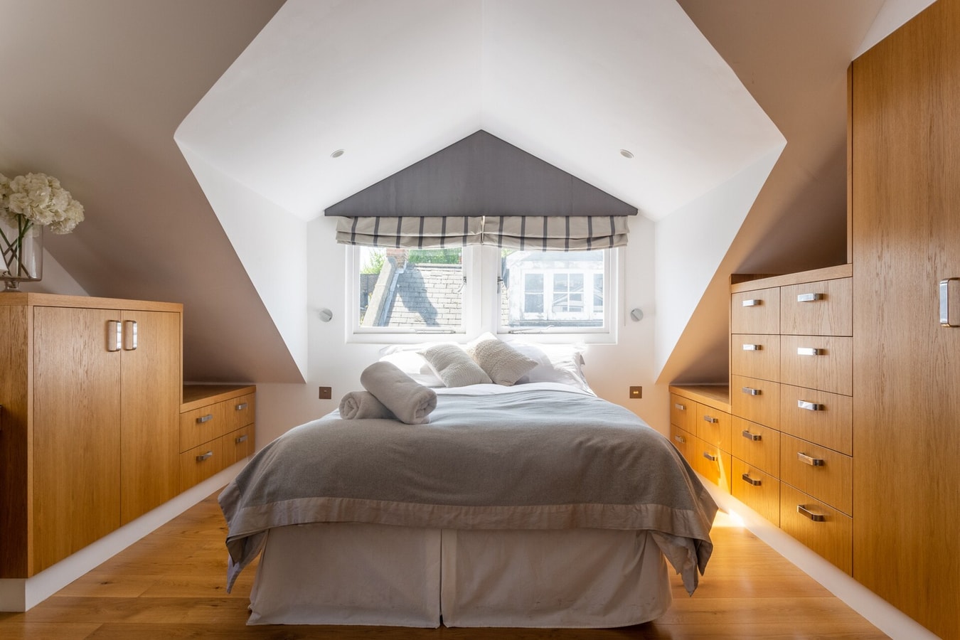 NEW Stunning 5BD Mews House 8 Hello Guest