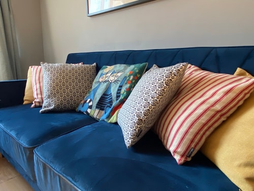 2BD Flat by Common & Village - Wimbledon, Zone 3 6 Hello Guest