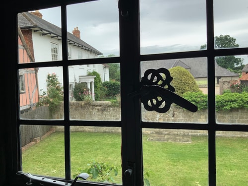 Delightful 4BD Home full of Flair Edenbridge Kent 20 Hello Guest