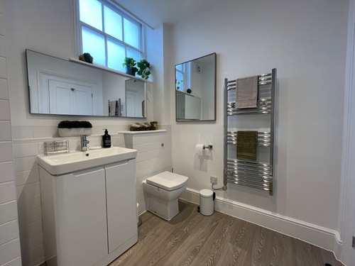 Spacious 2B Flat in Clement House 17 Hello Guest