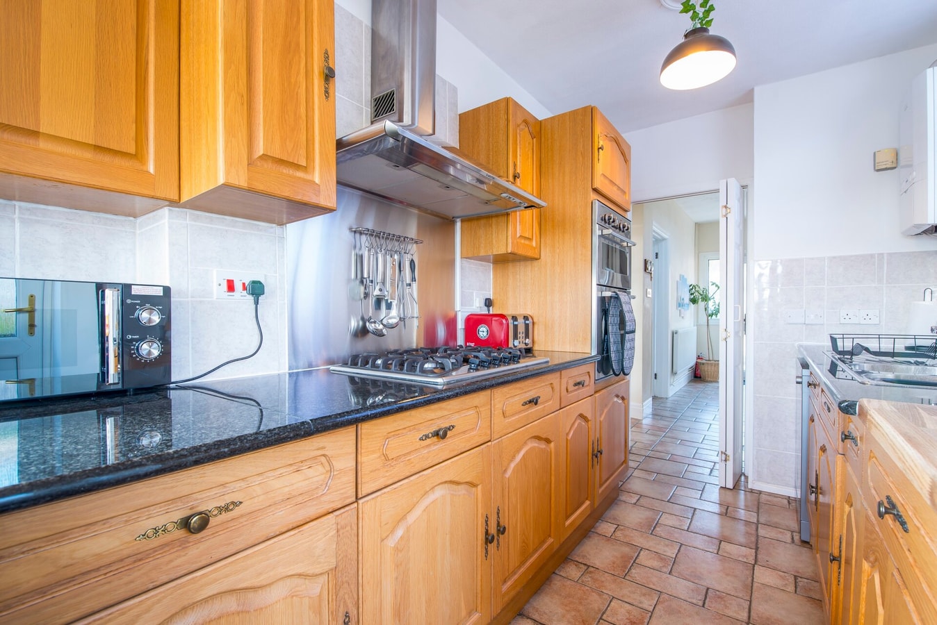 2BD Holiday Home Stunning views of the Sea & Gower 13 Hello Guest