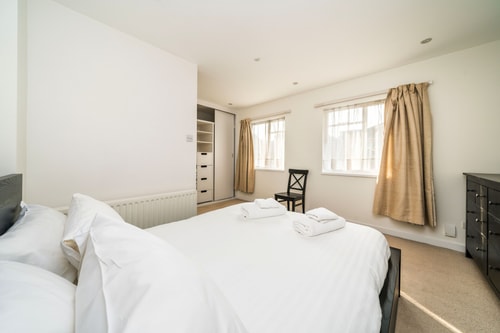 NEW 2BD Flat Heart of Battersea - Close to Station 12 Hello Guest