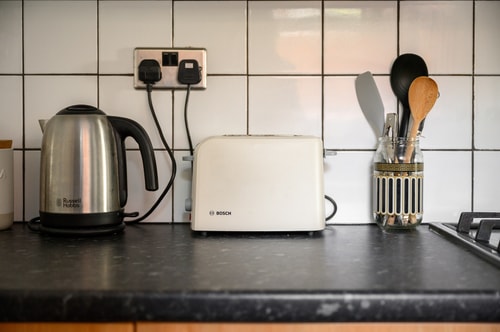 Bright 2BD Home - 10 mins to Central Manchester 13 Hello Guest