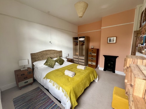 Charming 1880s 2BD Haworth Home 4 Hello Guest