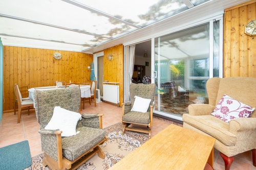 Amazing Beachside 2BD Family Home with Garden 1 Hello Guest