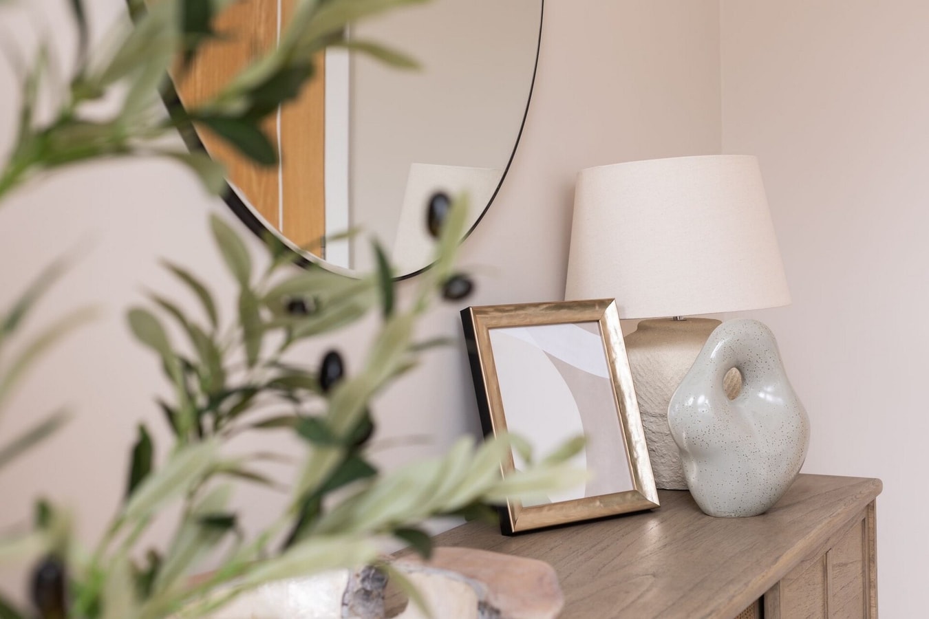 Stylish 3BD Townhouse in Central Winchester 12 Hello Guest