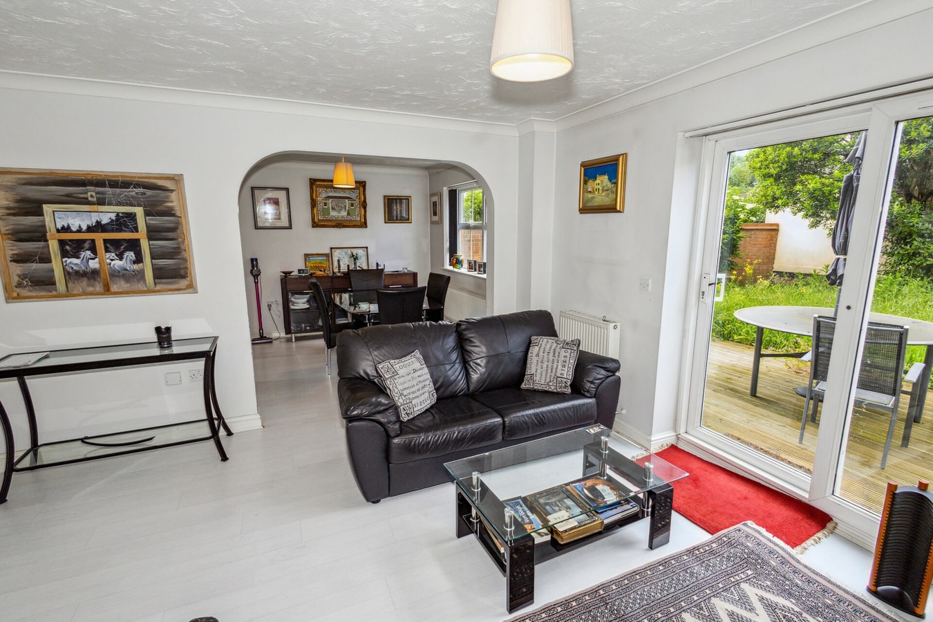 Urban Oasis - Modern 2B/2B Retreat Near Nature 32 Hello Guest