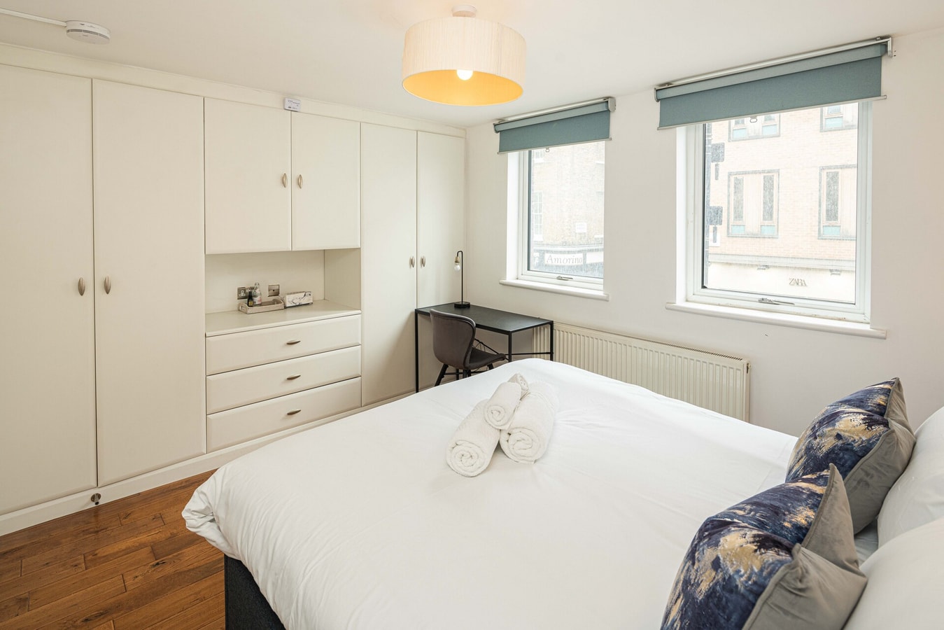 Stylish 3BD Flat in Prime Covent Garden Location 5 Hello Guest