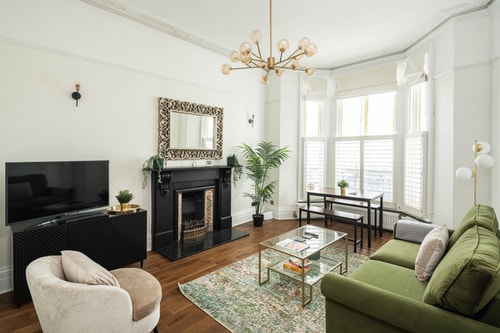 Elegant 1BD Flat with Victorian Charm