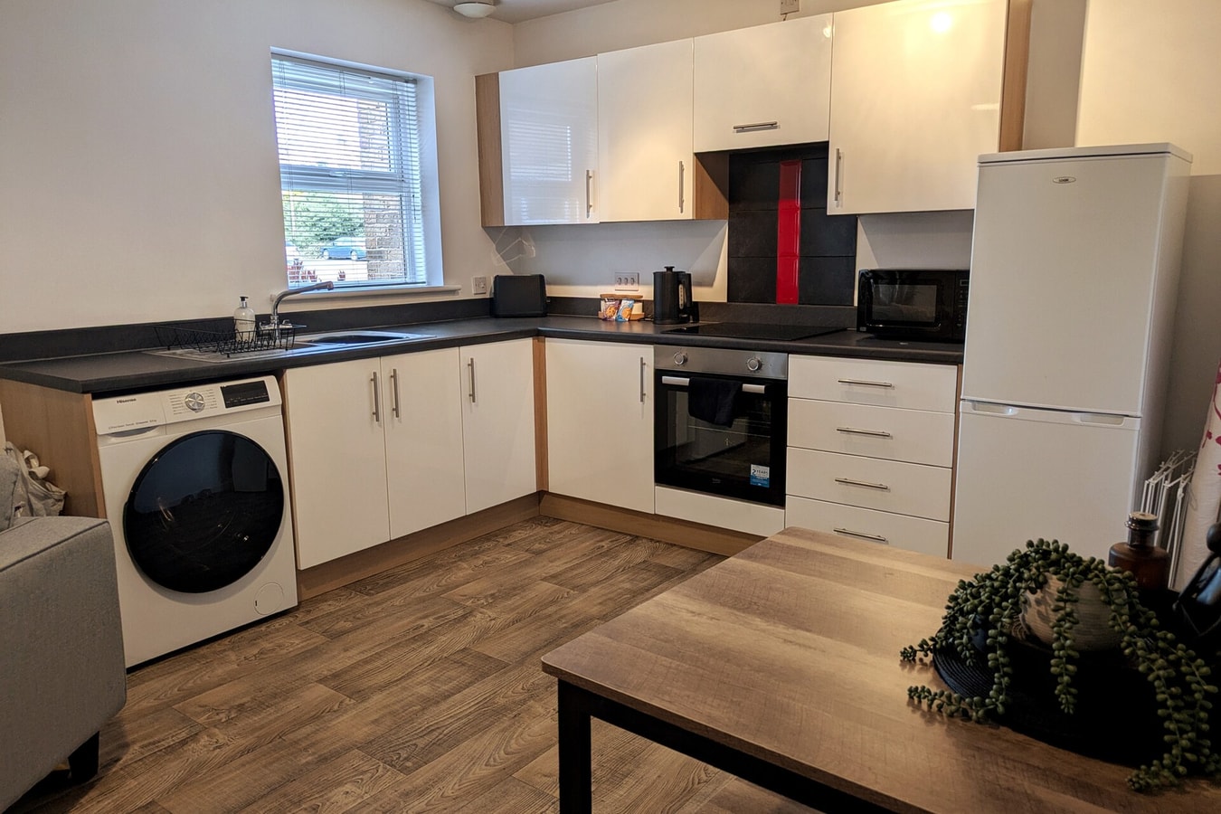 Ground Floor Apartment - Cloisters Coastal Escape 12 Hello Guest