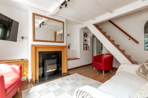 Stylish 2BD Family Hideaway in Dover 1 Hello Guest