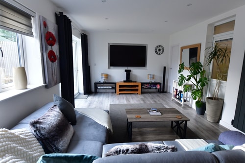 2BD Garden Home - A Short Walk to Stonehenge 19 Hello Guest