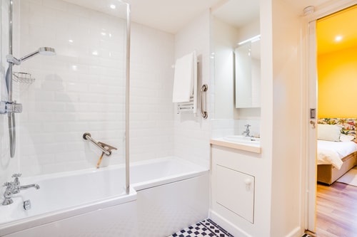 Charming Coach House Retreat Near Sherborne Abbey 29 Hello Guest