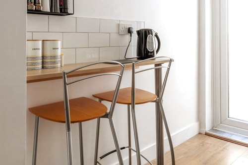 Stylish 2BD Family Hideaway in Dover 18 Hello Guest