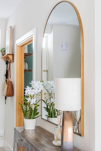 Stylish 3BD Townhouse in Central Winchester 23 Hello Guest