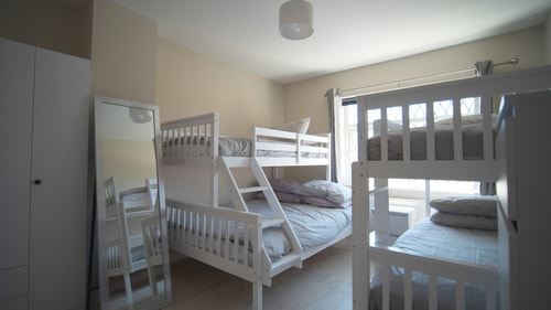 Spacious 3-Bed Home - Central Blackpool 11 Hello Guest