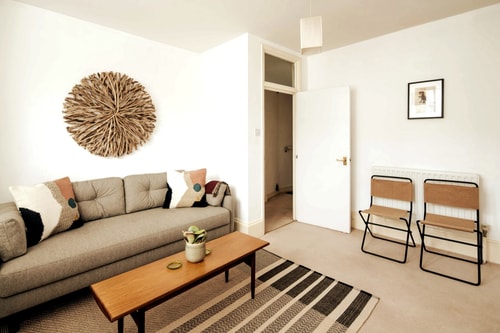 Beautiful Designer Flat in Maida Vale, Sleeps 4 9 Hello Guest