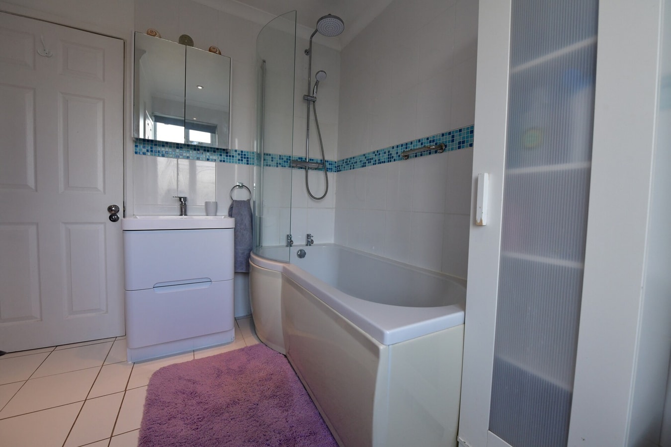 2BD Garden Home - A Short Walk to Stonehenge 29 Hello Guest