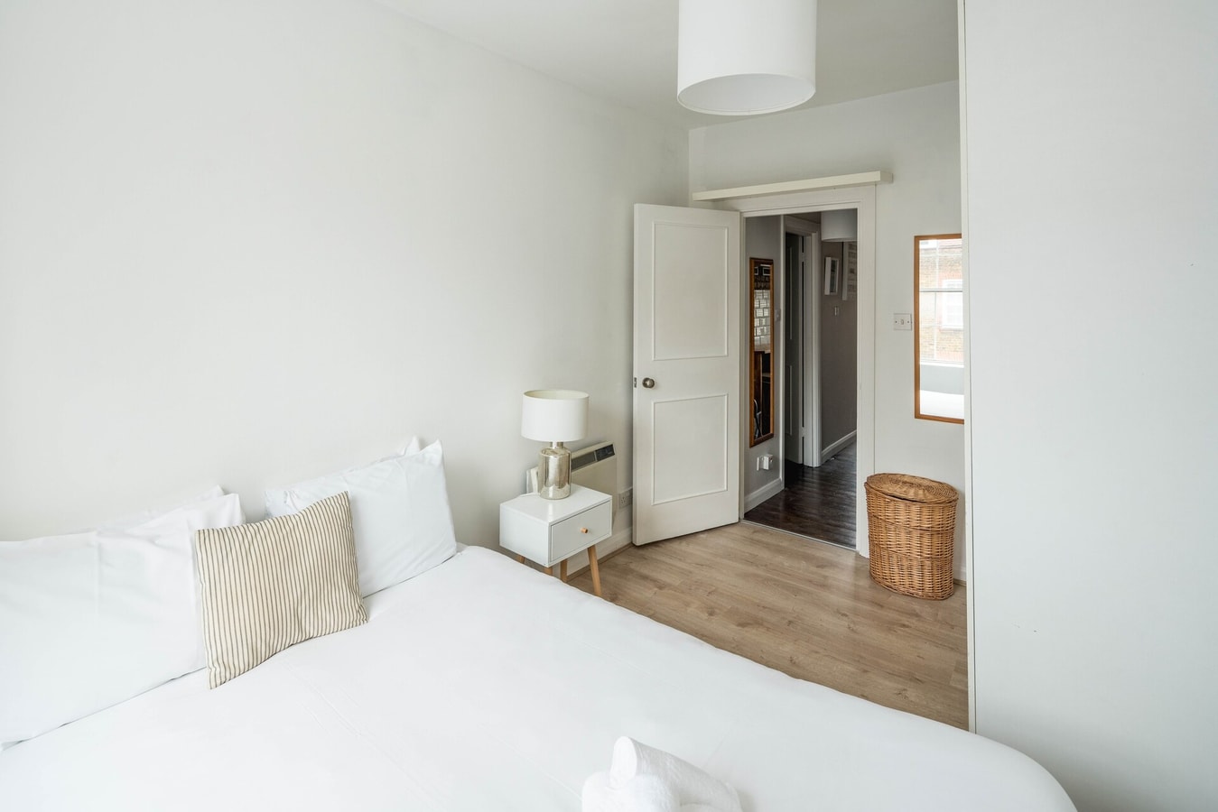 Cosy 1B Flat in Spitalfields Near Brick Lane 6 Hello Guest