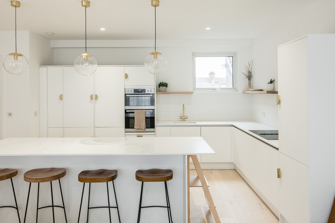 Elegant 2 Bedroom Apartment in Fulham 9 Hello Guest