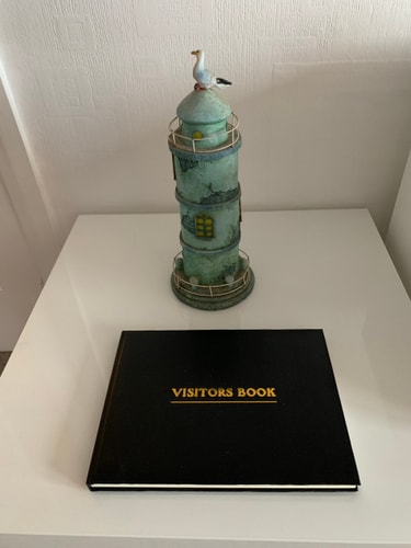 Superb One Bedroom Getaway in Dysart Kirkcaldy 7 Hello Guest