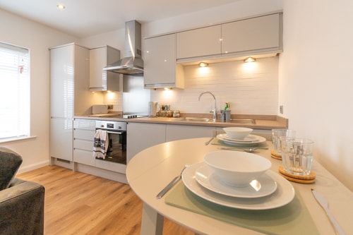 Swillington Retreat: Modern 2BD Flat in Leeds 13 Hello Guest