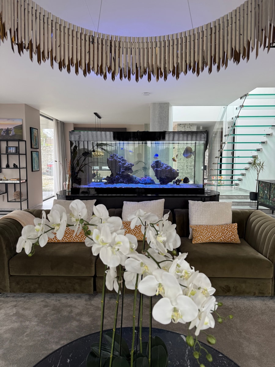 Cooden Beach: 4BD Retreat with Cinema 20 Hello Guest