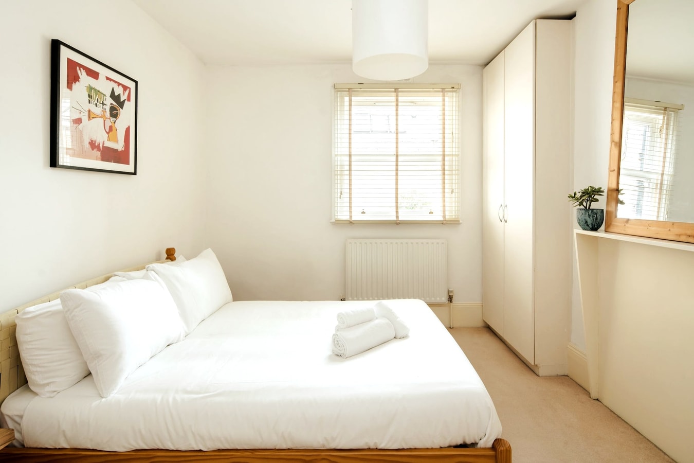 Beautiful Designer Flat in Maida Vale, Sleeps 4 7 Hello Guest