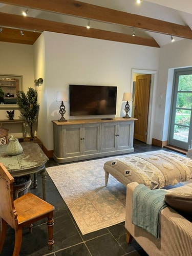 Cozy Cottage Retreat in Surrey Hills