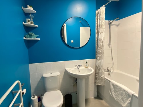 2BD Flat by Common & Village - Wimbledon, Zone 3 10 Hello Guest