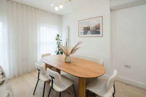 Elegant 2 Bedroom Apartment in Fulham 12 Hello Guest