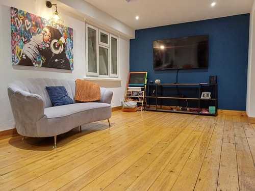 Charming 4B Bungalow w/ Garden Near Beach & Downs 7 Hello Guest