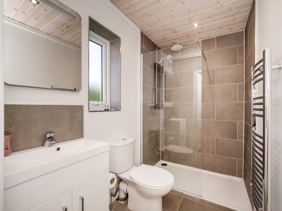 Luxury Lodge w/ Hot Tub on 400-Acre Estate 32 Hello Guest