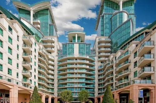 Luxury modern 2BD flat in centre 18 Hello Guest