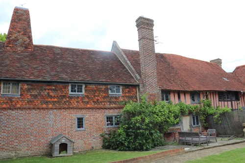 Delightful 4BD Home full of Flair Edenbridge Kent 0 Hello Guest