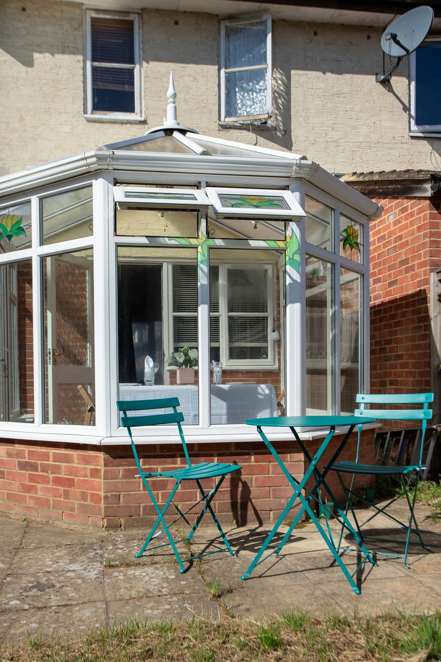 Cosy Homely House with Conservatory and Garden 15 Hello Guest